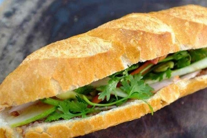 Tiệm Bánh Bánh Mì Hồng Ngọc