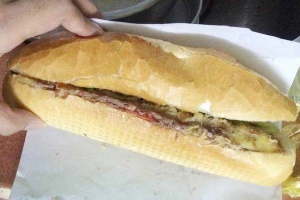 Tiệm Bánh Bánh Mì Hưng Thịnh - Lê Trọng Tấn