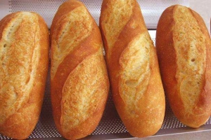 Tiệm Bánh Bánh Mì Lương Phan