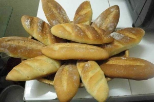 Tiệm Bánh Bánh Mì Ngon - Trần Quang Diệu