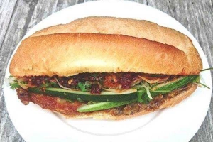 Tiệm Bánh Bánh Mì Nguyễn