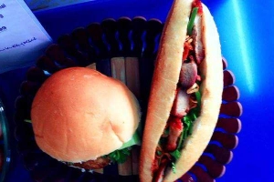 Tiệm Bánh Bánh Mì Ông Hoàng