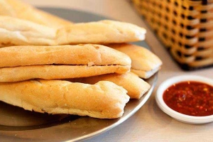 Tiệm Bánh Bánh Mì Que Pháp - Tân Hòa Đông