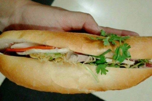 Tiệm Bánh Bánh Mì Thảo Quyên