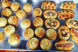 Tiệm Bánh Bánh Mì Thịt Lương Phan - Lâm Văn Bền