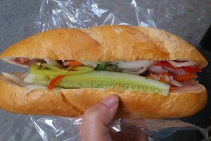 Tiệm Bánh Bánh Mì Tuấn Lộc