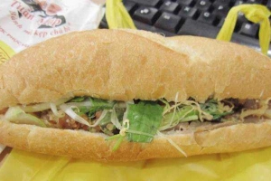 Tiệm Bánh Bánh Mì Tuấn Mập - Lê Văn Lương