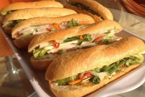 Tiệm Bánh BMV - Bánh Mì Việt - Cống Quỳnh