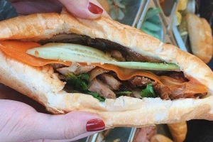 Tiệm Bánh Bánh Mỳ Ủn Ỉn - Big C Cityland