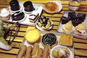 Tiệm Bánh Bánh Ngọt Bùi Công Trung - Hàng Bồ
