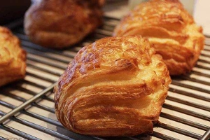 Tiệm Bánh Bánh Ngọt Pháp - Vạn Thắng