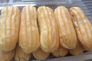 Tiệm Bánh Bánh Su Kem - Lạc Long Quân