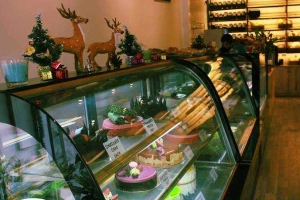 Tiệm Bánh Bonjour Bakery