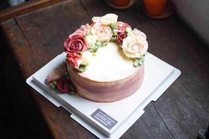 Tiệm Bánh Buttercup Bakery