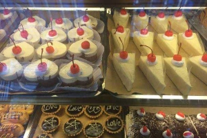 Tiệm Bánh Chính Chiến Bakery