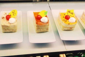 Tiệm Bánh Dung Anh Bakery Coffee - Bãi Cháy