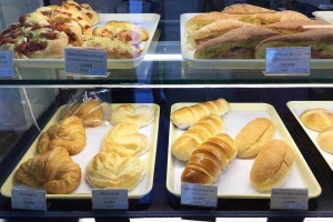 Tiệm Bánh Fresh Garden Bakery - 154 Bạch Mai