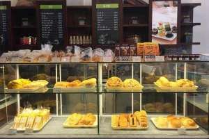 Tiệm Bánh Fresh Garden Bakery - Lạc Long Quân