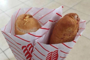 Tiệm Bánh Góc Phố - Bánh Mì Que