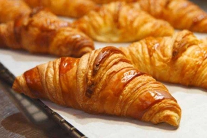 Tiệm Bánh Gourmand Việt - Bánh Croissant Đông Lạnh
