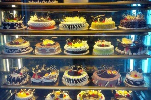 Tiệm Bánh Hà Phương Bakery