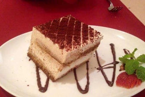 Tiệm Bánh Hằng Tiramisu - Trần Quang Diệu