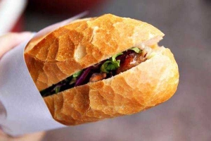 Tiệm Bánh Bánh Mì Hồng Hoa - Nguyễn Văn Tráng
