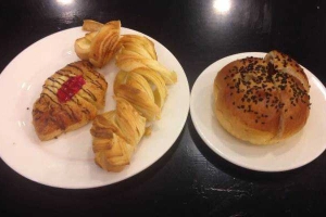 Tiệm Bánh Hùng Phong Bakery