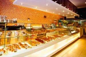 Tiệm Bánh Kinh Đô Bakery - Quang Trung
