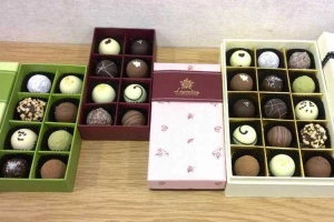 Tiệm Bánh Legendary Chocolatier