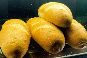 Tiệm Bánh Lò Bánh Mì Anh Tài