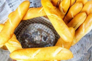 Tiệm Bánh Lò Bánh Mì Cây Bàng - Phan Huy Ích