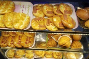 Tiệm Bánh Lò Bánh Mì Gia Hưng