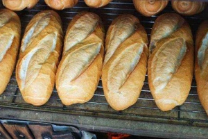 Tiệm Bánh Lò Bánh Mì Hoàng Oanh