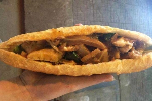 Tiệm Bánh Lò Bánh Mì Hương Ngát