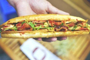 Tiệm Bánh Lò Bánh Mì Hữu Huế