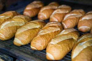 Tiệm Bánh Lò Bánh Mì Lâm Phát