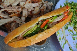 Tiệm Bánh Lò Bánh Mì Phát Tài