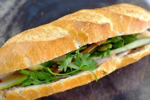 Tiệm Bánh Lò Bánh Mì Tuấn Thủy