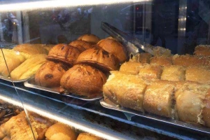 Tiệm Bánh Mai Huy Bakery - Đội Cấn
