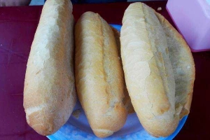 Tiệm Bánh Minh Nhật - Bánh Mì