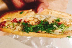 Tiệm Bánh Minh Trí - Lò Bánh Mì