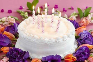 Tiệm Bánh Năm Lầu - Bánh Cưới Hỏi & Đám Tiệc