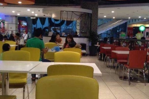 Tiệm Bánh Nowzone Food Court