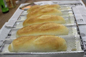 Tiệm Bánh Phan Thiết - Bánh Mì & Bánh Ngọt Pháp