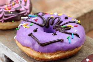 Tiệm Bánh Sắc Màu Donut - Dunut & Trà Sữa