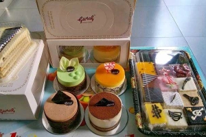 Tiệm Bánh Sài Gòn Givral Bakery - Hàm Nghi