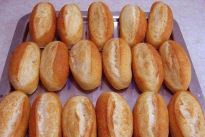 Tiệm Bánh Tâm Đức - Lò Bánh Mì