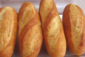 Tiệm Bánh Thanh Bình - Lò Bánh Mì