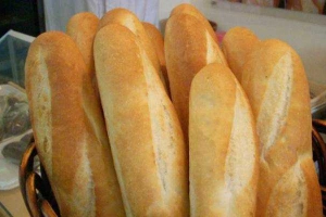 Tiệm Bánh Thủy Hiền - Lò Bánh Mì